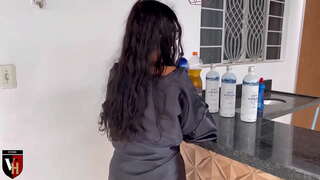 Брюнет жақсы көреді секс