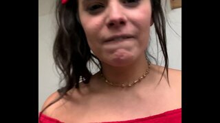 R. Scopata Da TEEN Babe Viola Starr Su Instagram Per il Suo Ex Fidanzato